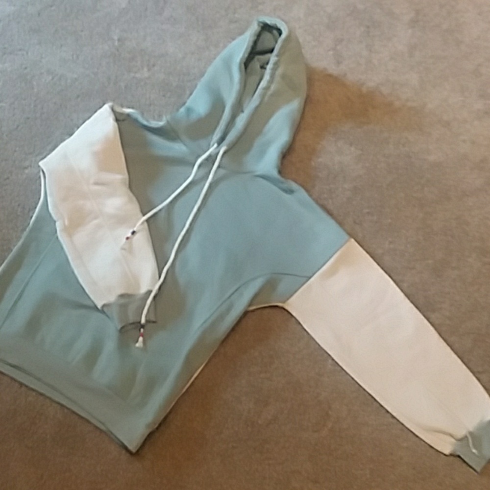 Sweater - Picture 2 of 3